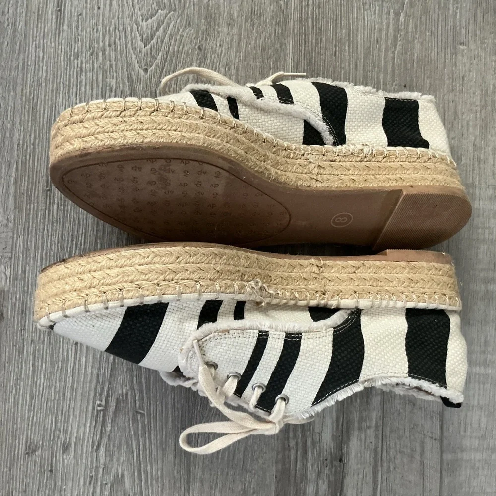 DV by Dolce Vita Womens Black Cream Striped Roxie Espadrille